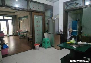 花竹园步梯二楼租房，家具齐全 - 黔南28生活网 qn.28life.com