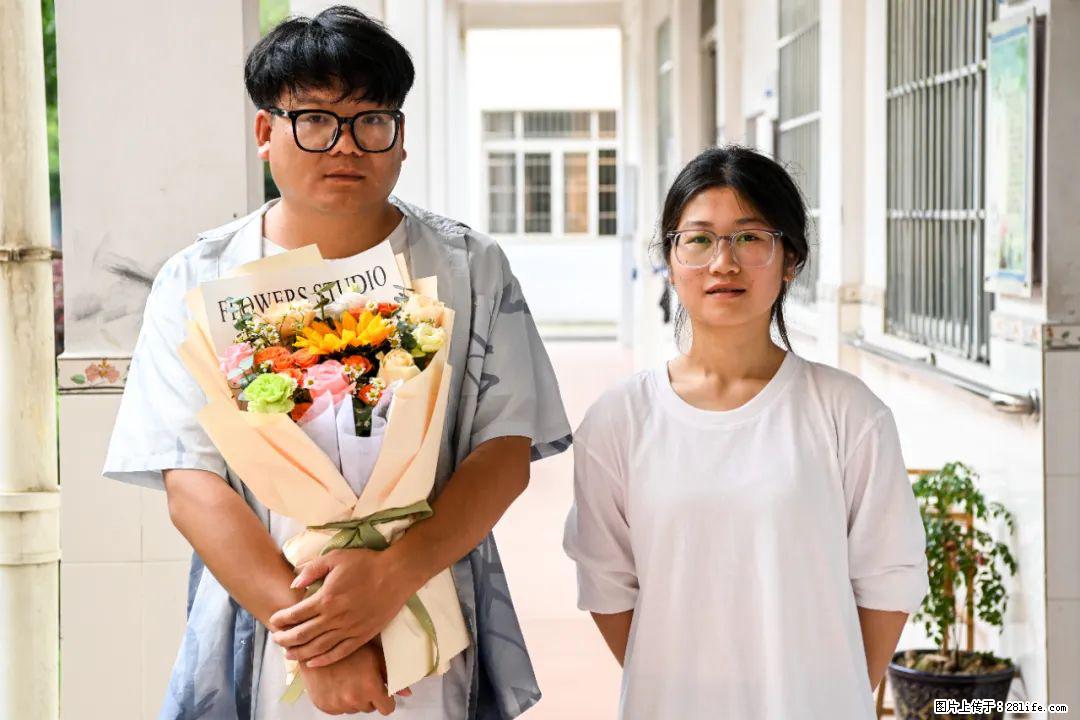 全网追的“扁担女孩”，找了一份暑假工，时薪12元 - 黔南生活资讯 - 黔南28生活网 qn.28life.com