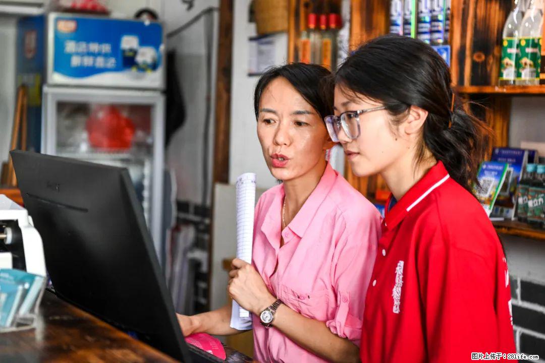 全网追的“扁担女孩”，找了一份暑假工，时薪12元 - 黔南生活资讯 - 黔南28生活网 qn.28life.com